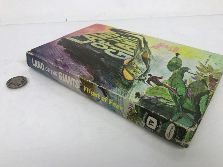 Hardcover Book 'Land Of The Giants: Flight Of Fear' By Carl Henry Rathjen [Photo 2]
