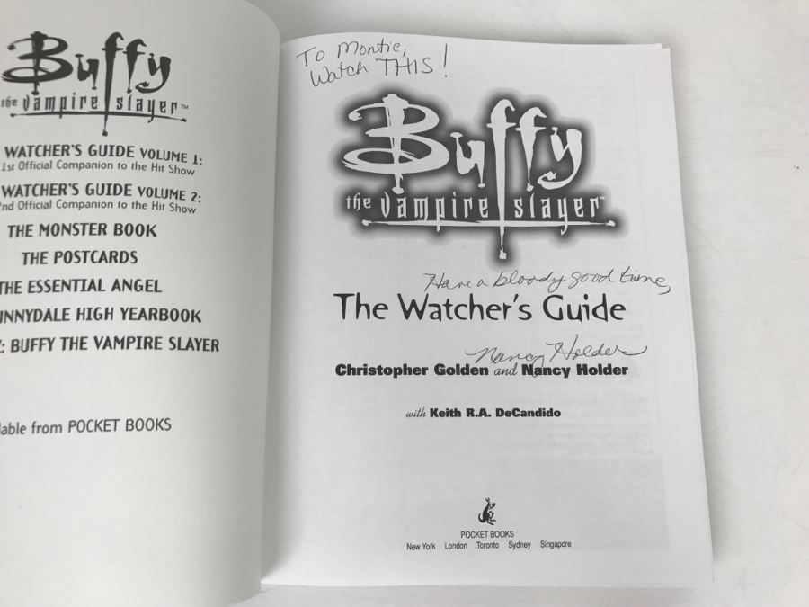 Signed Book 'Buffy The Vampire Slayer The Watcher's Guide' By Christopher Golden And Nancy Holder (Signed) [Photo 7]