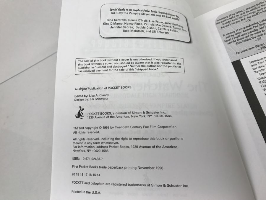 Signed Book 'Buffy The Vampire Slayer The Watcher's Guide' By Christopher Golden And Nancy Holder (Signed) [Photo 8]