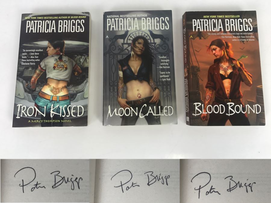 Signed Set Of (3) Paperback Books By Patricia Briggs [Photo 1]