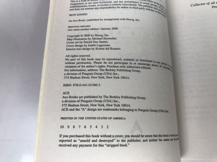 Signed Set Of (3) Paperback Books By Patricia Briggs [Photo 7]