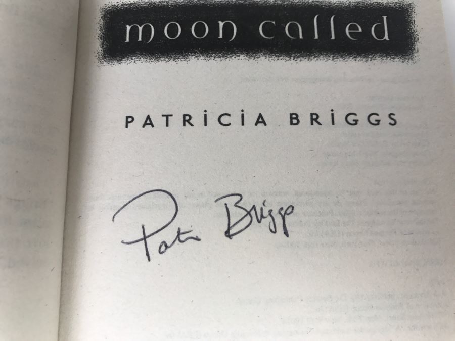 Signed Set Of (3) Paperback Books By Patricia Briggs [Photo 13]