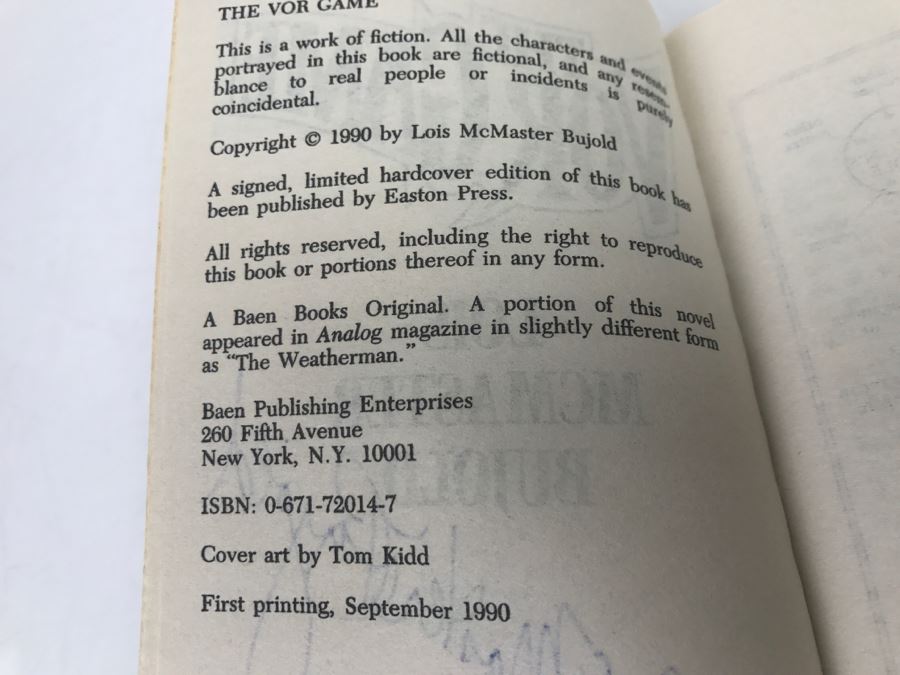 Signed Set Of (4) Paperback Books By Lois McMaster Bujold [Photo 14]