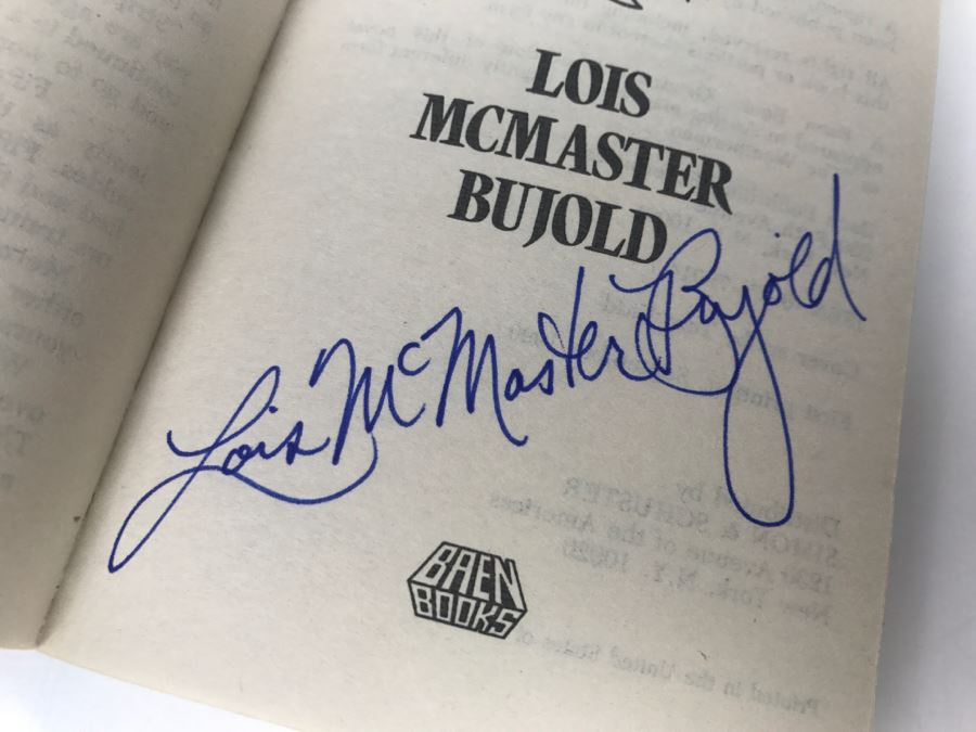 Signed Set Of (4) Paperback Books By Lois McMaster Bujold [Photo 13]