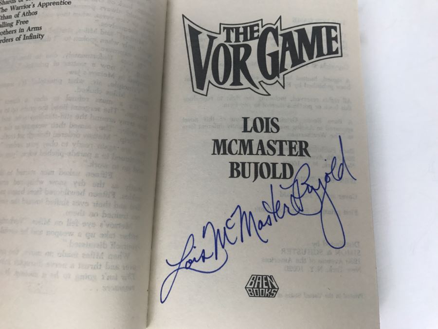 Signed Set Of (4) Paperback Books By Lois McMaster Bujold [Photo 12]