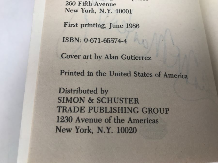 Signed Set Of (4) Paperback Books By Lois McMaster Bujold [Photo 28]