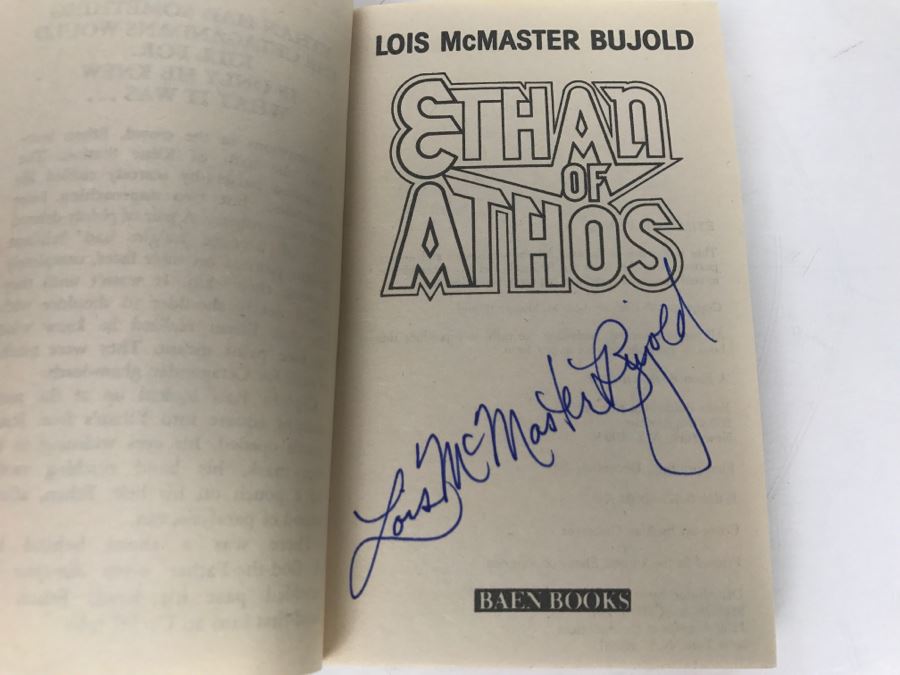 Signed Set Of (4) Paperback Books By Lois McMaster Bujold [Photo 19]