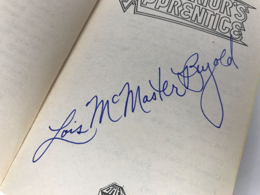 Signed Set Of (4) Paperback Books By Lois McMaster Bujold [Photo 26]