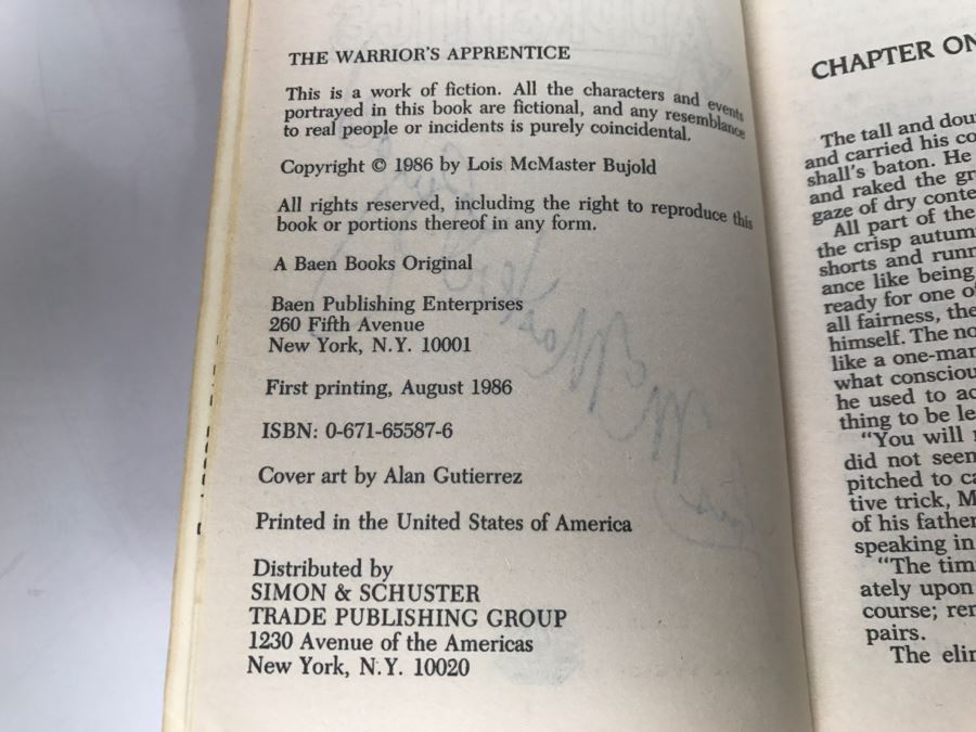 Signed Set Of (4) Paperback Books By Lois McMaster Bujold [Photo 27]