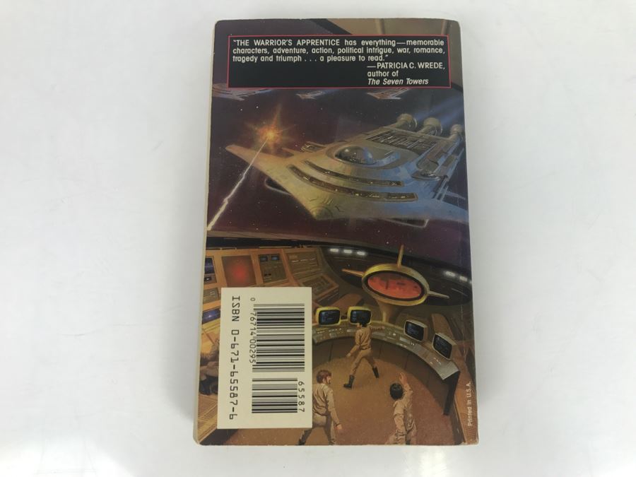 Signed Set Of (4) Paperback Books By Lois McMaster Bujold [Photo 24]