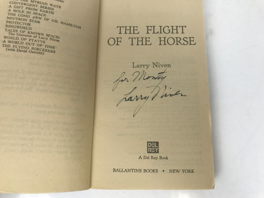 Signed Set Of (4) Paperback Books By Larry Niven [Photo 18]