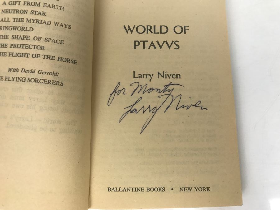 Signed Set Of (4) Paperback Books By Larry Niven [Photo 12]