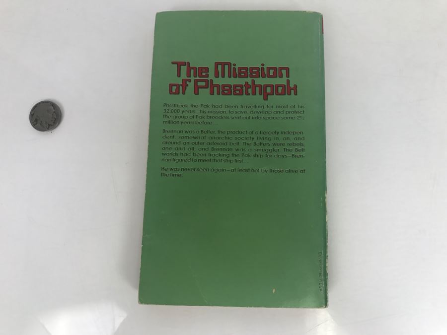 Signed Set Of (4) Paperback Books By Larry Niven [Photo 5]