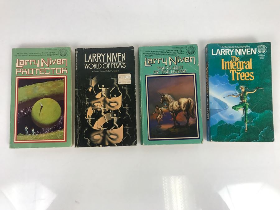 Signed Set Of (4) Paperback Books By Larry Niven [Photo 2]