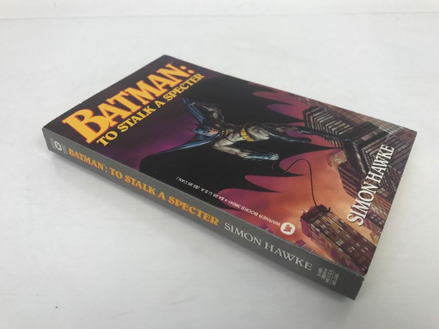 Signed Set Of (2) Paperback Books Batman: To Stalk A Specter And Predator 2 By Simon Hawke [Photo 4]