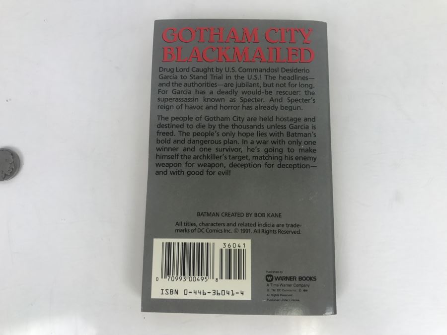 Signed Set Of (2) Paperback Books Batman: To Stalk A Specter And Predator 2 By Simon Hawke [Photo 5]