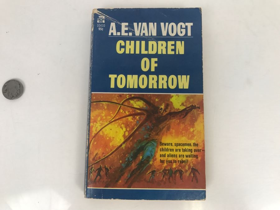 Signed Pair Of Paperback Books By A. E. Van Vogt [Photo 3]