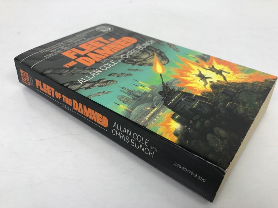 Signed Set Of (3) Paperback Books By Allan Cole And Chris Bunch [Photo 4]