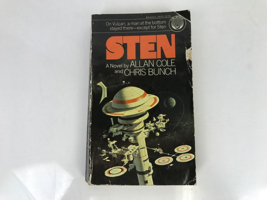 Signed Set Of (4) Paperback Books By Allan Cole And Chris Bunch [Photo 3]