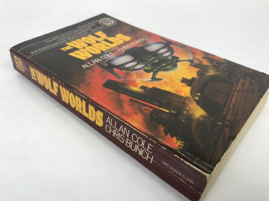 Signed Set Of (4) Paperback Books By Allan Cole And Chris Bunch [Photo 9]