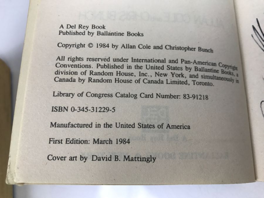 Signed Set Of (4) Paperback Books By Allan Cole And Chris Bunch [Photo 13]