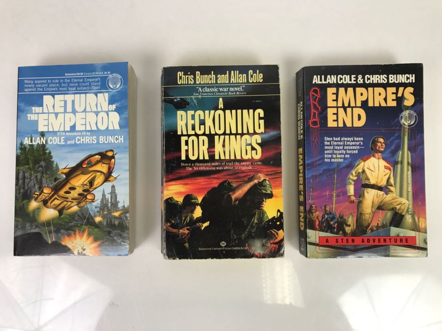 Signed Set Of (3) Paperback Books By Allan Cole And Chris Bunch [Photo 2]