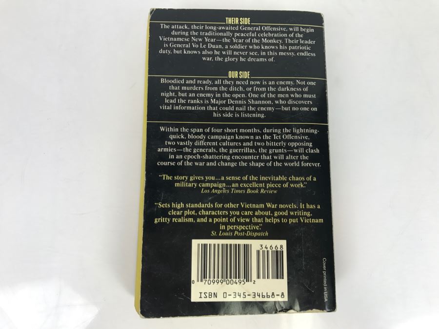 Signed Set Of (3) Paperback Books By Allan Cole And Chris Bunch [Photo 11]