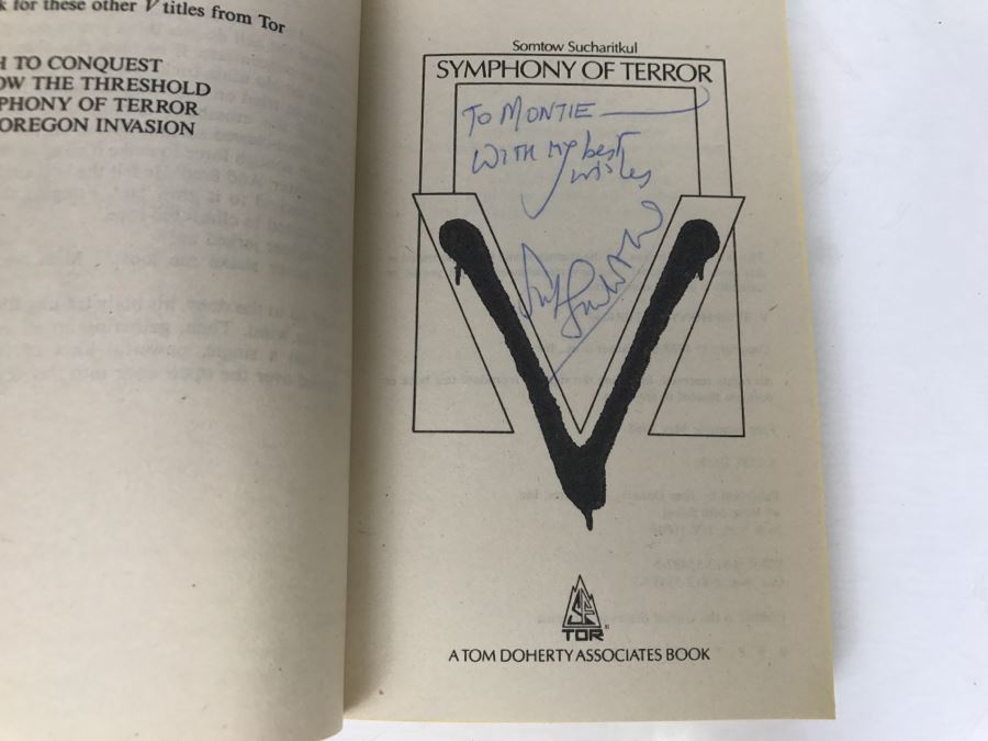 Signed Set Of (2) Paperback Books By Somtow Sucharitkul [Photo 13]