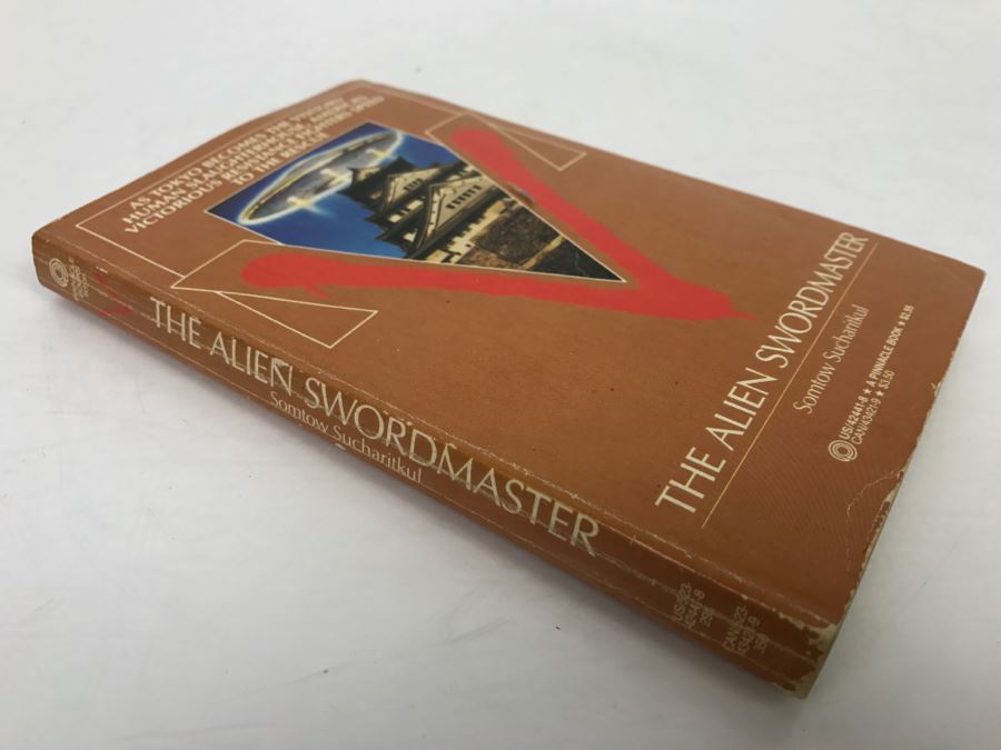 Signed Set Of (2) Paperback Books By Somtow Sucharitkul [Photo 4]