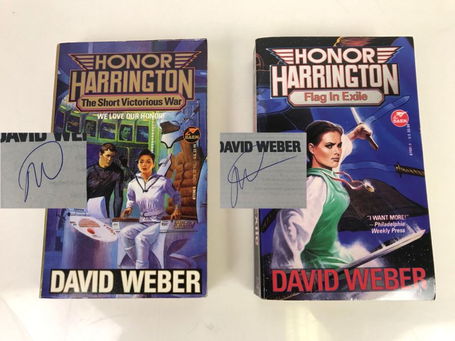 Signed Set Of (2) Paperback Books By David Weber [Photo 1]
