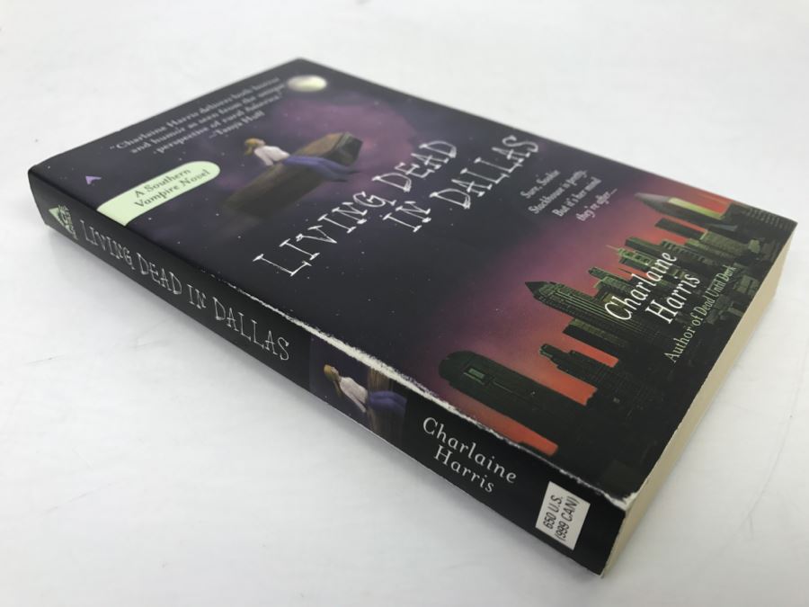 Signed Set Of (4) Paperback Books By Charlaine Harris [Photo 11]