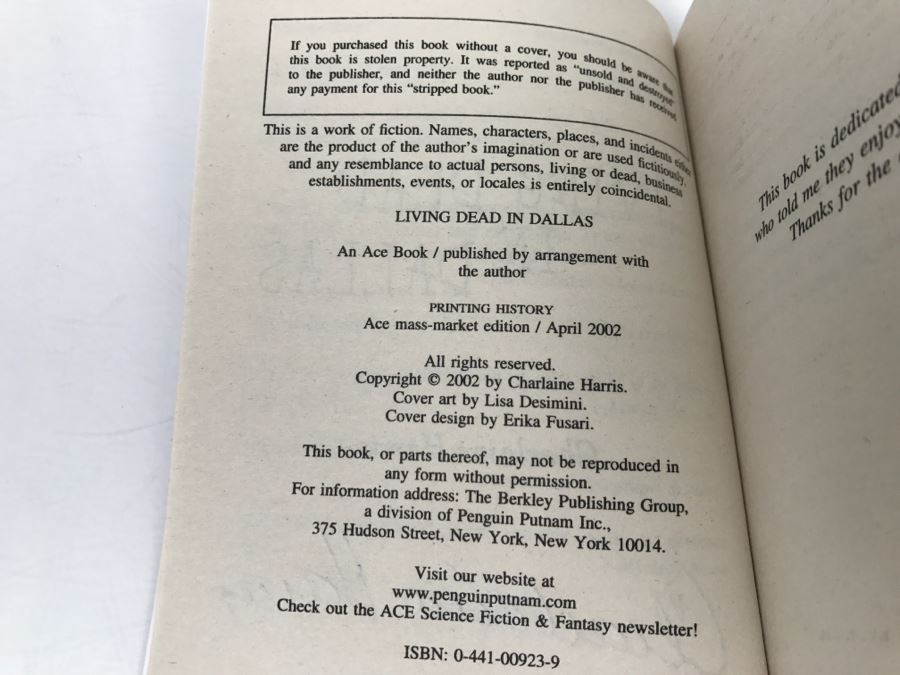 Signed Set Of (4) Paperback Books By Charlaine Harris [Photo 15]