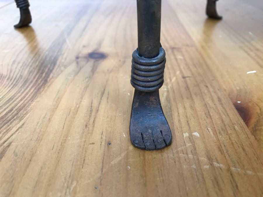 Large Signed Mata Ortiz Pottery By Miguel Bugarini En Santa Fe From The Frank Howell Gallery With Wrought Iron Stand 15'W X 18'H Estimate $250 [Photo 22]