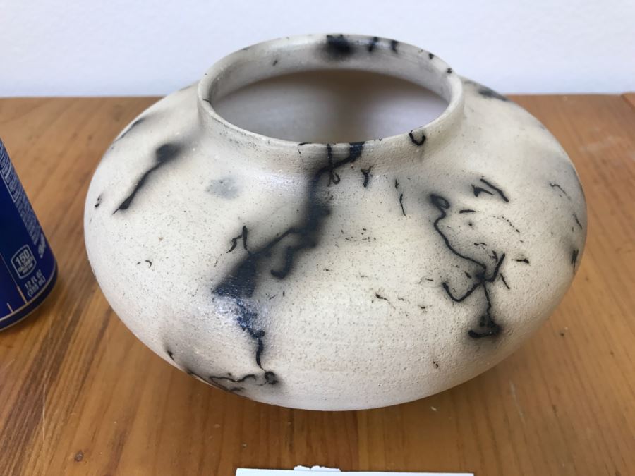 Signed Horse Hair Pottery By Rob Drexel 8'W x 5'H [Photo 5]
