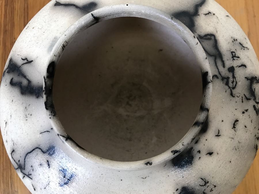Signed Horse Hair Pottery By Rob Drexel 8'W x 5'H [Photo 12]