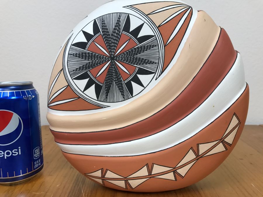 Hand Painted Native American Pottery Vase Signed N.L. Acoma, N.M. 9'W X 8.5'H X 2.5'D [Photo 16]