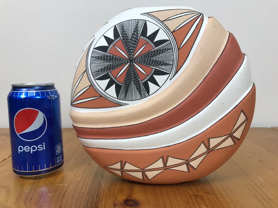 Hand Painted Native American Pottery Vase Signed N.L. Acoma, N.M. 9'W X 8.5'H X 2.5'D [Photo 2]