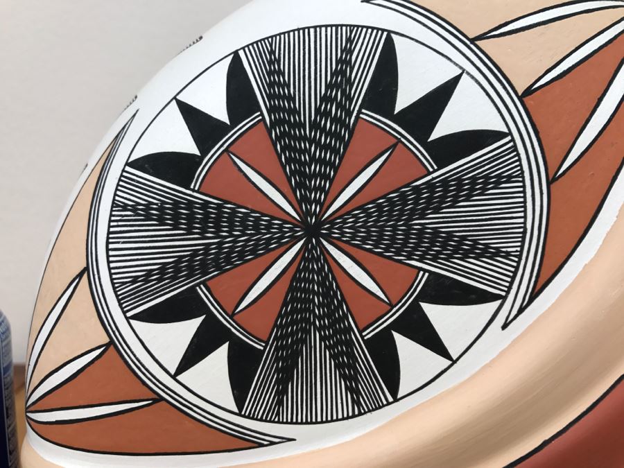 Hand Painted Native American Pottery Vase Signed N.L. Acoma, N.M. 9'W X 8.5'H X 2.5'D [Photo 17]