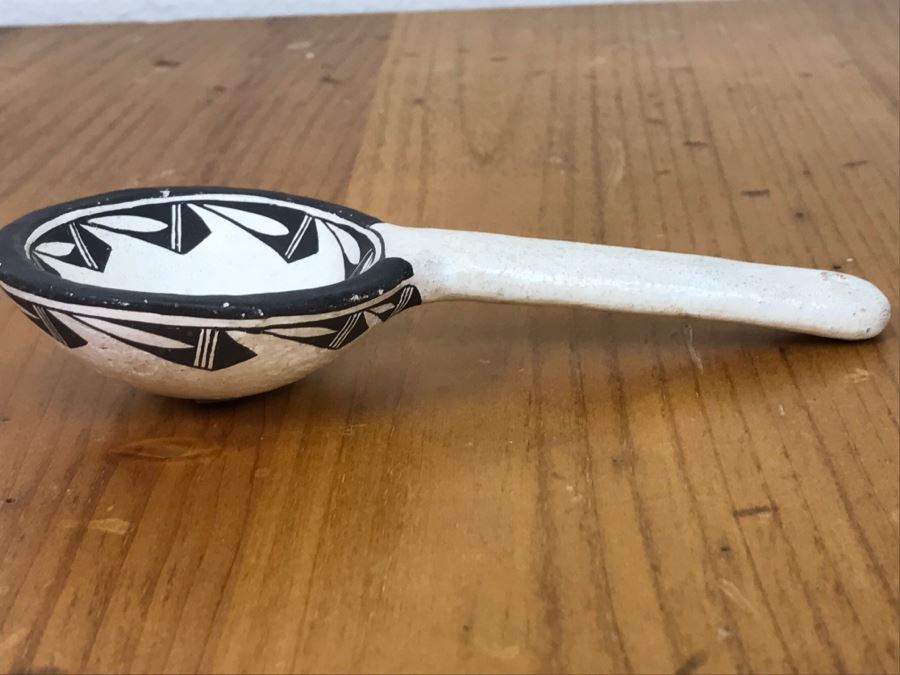 Native American Pottery Signed Emma Lewis Acoma, NM [Photo 11]