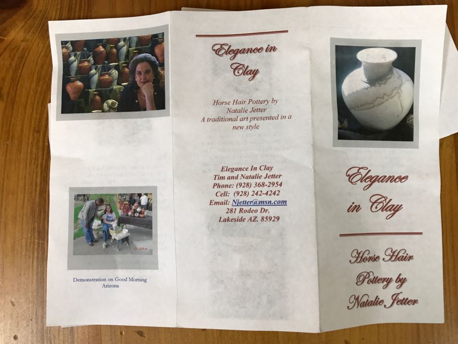 Signed Natalie Jetter Horse Hair Pottery Pot Vase Santa Fe, NM Retailed $145 10'W X 12.5'H [Photo 29]