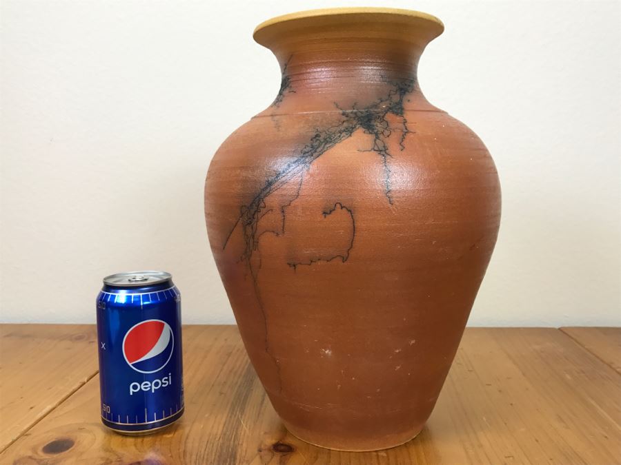 Signed Natalie Jetter Horse Hair Pottery Pot Vase Santa Fe, NM Retailed $145 10'W X 12.5'H [Photo 5]