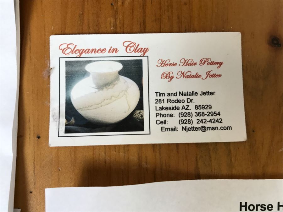 Signed Natalie Jetter Horse Hair Pottery Pot Vase Santa Fe, NM Retailed $145 10'W X 12.5'H [Photo 24]