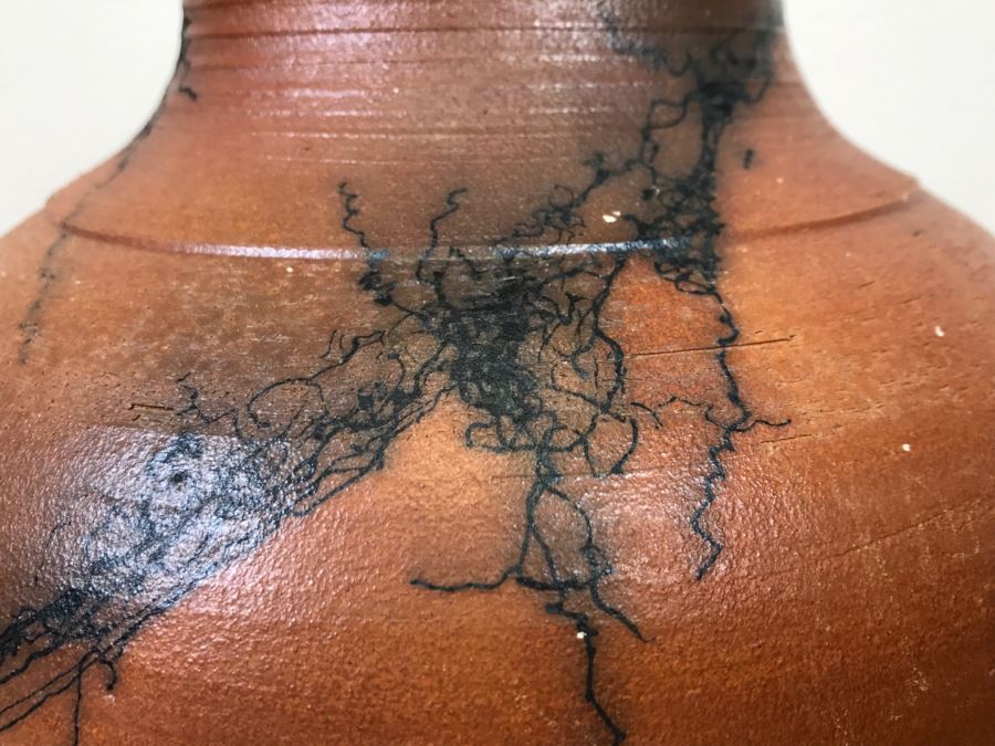 Signed Natalie Jetter Horse Hair Pottery Pot Vase Santa Fe, NM Retailed $145 10'W X 12.5'H [Photo 7]