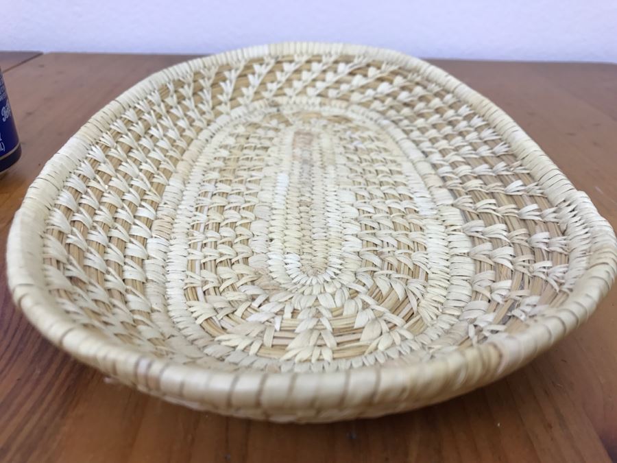 Vintage Native American Basket 11'W X 7'D X 1'H [Photo 8]