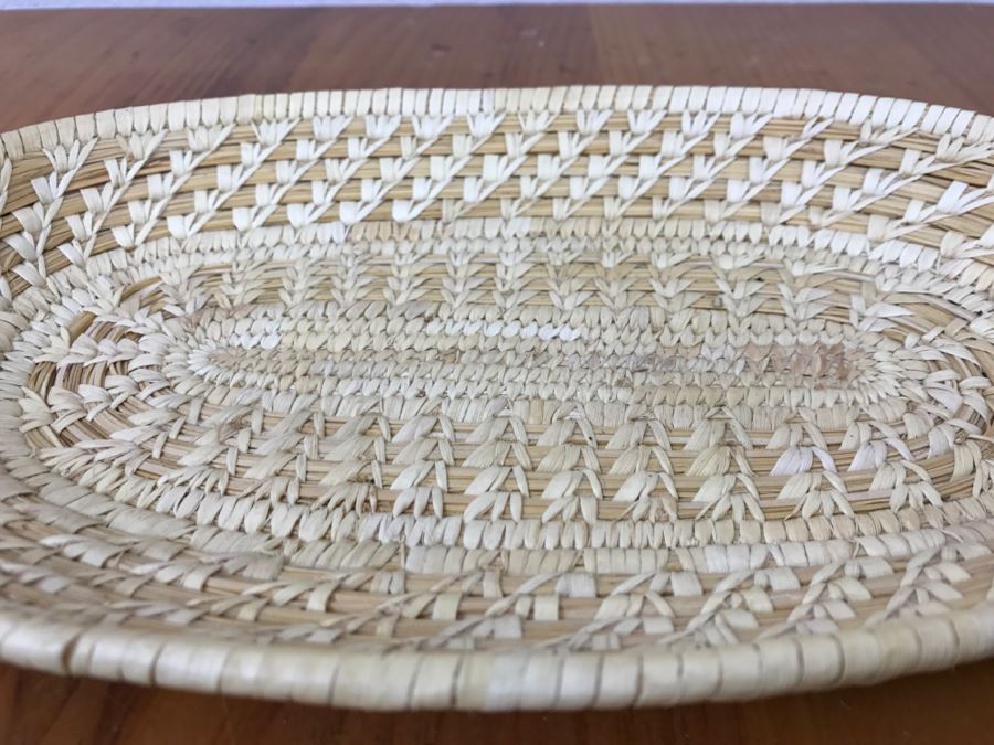 Vintage Native American Basket 11'W X 7'D X 1'H [Photo 5]