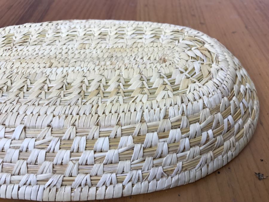 Vintage Native American Basket 11'W X 7'D X 1'H [Photo 17]