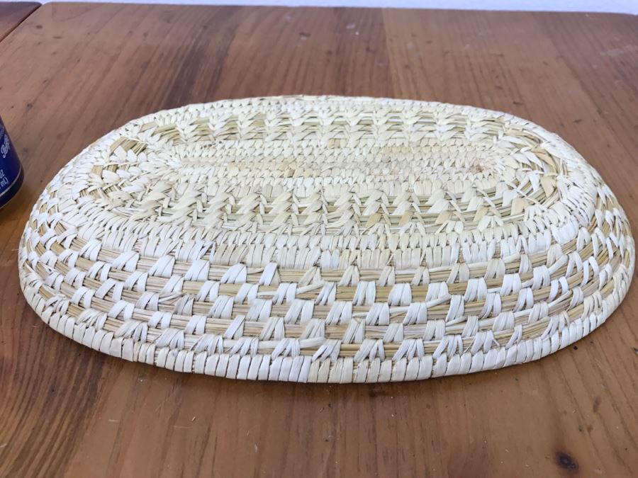 Vintage Native American Basket 11'W X 7'D X 1'H [Photo 15]