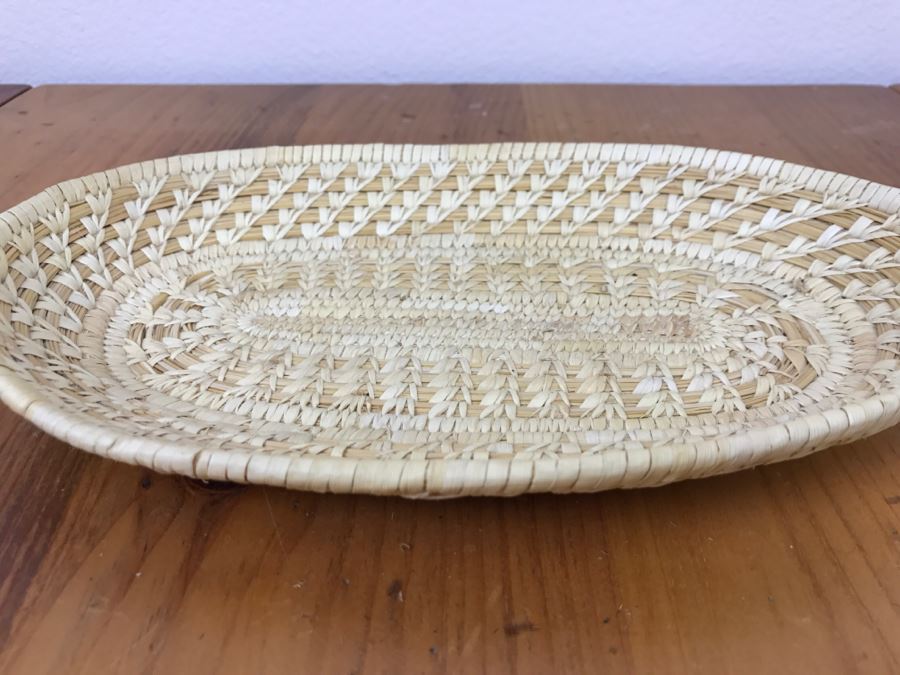 Vintage Native American Basket 11'W X 7'D X 1'H [Photo 4]