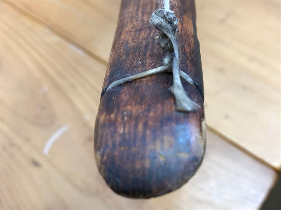 Native American Navajo Rawhide Arrow Quiver With (3) Arrows And Older Bow (See All Photos) [Photo 35]