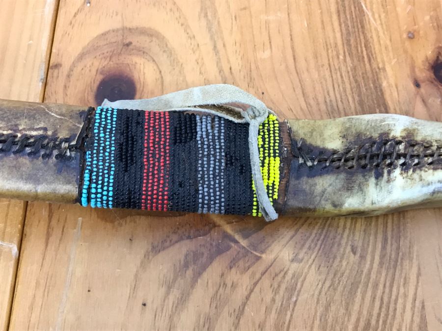 Native American Navajo Rawhide Arrow Quiver With (3) Arrows And Older Bow (See All Photos) [Photo 32]